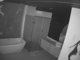 Casa Salsa Bathroom 4's Live Sex Cam Show