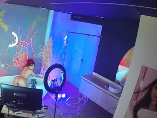 Casa Salsa Bathroom 4's Live Sex Cam Show