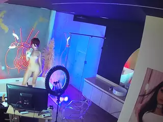 Casa Salsa Bathroom 4's Live Sex Cam Show