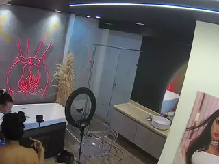 Casa Salsa Bathroom 4's Live Sex Cam Show