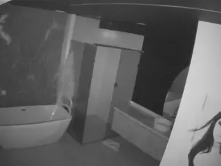 Casa Salsa Bathroom 4's Live Sex Cam Show