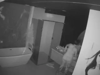 Casa Salsa Bathroom 4's Live Sex Cam Show