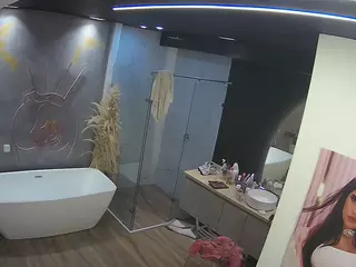 Casa Salsa Bathroom 4's Live Sex Cam Show
