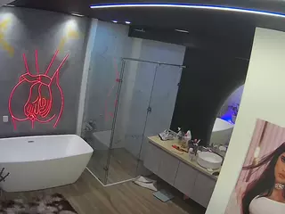 Casa Salsa Bathroom 4's Live Sex Cam Show