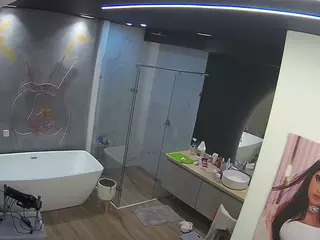 Casa Salsa Bathroom 4's Live Sex Cam Show