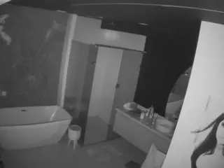 Casa Salsa Bathroom 4's Live Sex Cam Show