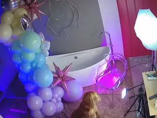 Casa Salsa Bathroom 5's Live Sex Cam Show