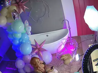 Casa Salsa Bathroom 5's Live Sex Cam Show