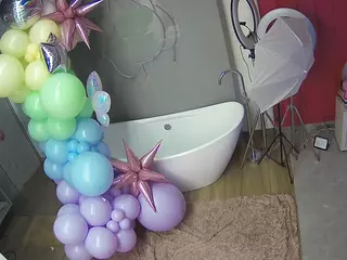 Casa Salsa Bathroom 5's Live Sex Cam Show