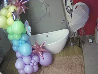 Casa Salsa Bathroom 5's Live Sex Cam Show