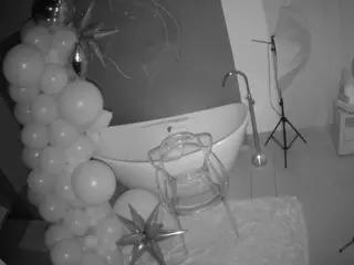 Casa Salsa Bathroom 5's Live Sex Cam Show