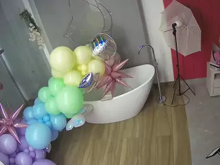 Casa Salsa Bathroom 5's Live Sex Cam Show