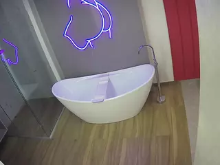 Casa Salsa Bathroom 5's Live Sex Cam Show
