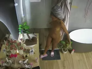 Casa Salsa Bathroom 6's Live Sex Cam Show