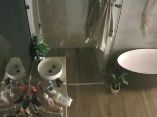 Casa Salsa Bathroom 6's Live Sex Cam Show