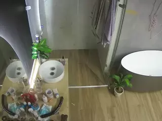 Casa Salsa Bathroom 6's Live Sex Cam Show
