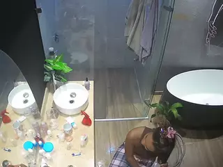 Casa Salsa Bathroom 6's Live Sex Cam Show