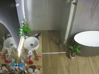 Casa Salsa Bathroom 6's Live Sex Cam Show