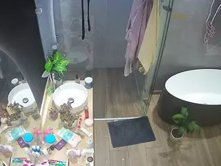 Casa Salsa Bathroom 6's Live Sex Cam Show