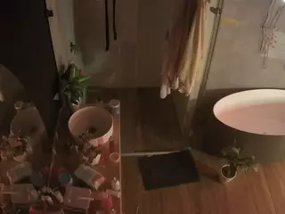 Casa Salsa Bathroom 6's Live Sex Cam Show