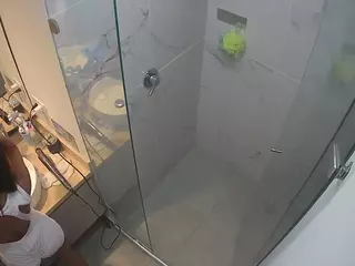 Casa Salsa Bathroom 7's Live Sex Cam Show