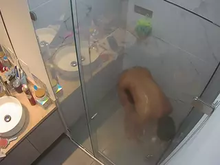 Casa Salsa Bathroom 7's Live Sex Cam Show