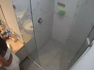 Casa Salsa Bathroom 7's Live Sex Cam Show