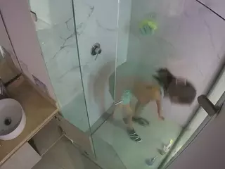 Casa Salsa Bathroom 7's Live Sex Cam Show