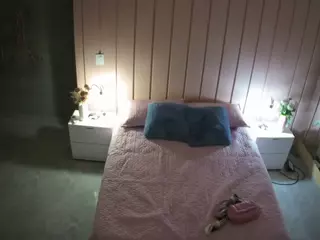 Casa Salsa Bedroom 1's Live Sex Cam Show