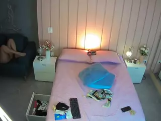 Casa Salsa Bedroom 1's Live Sex Cam Show