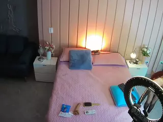 Casa Salsa Bedroom 1's Live Sex Cam Show