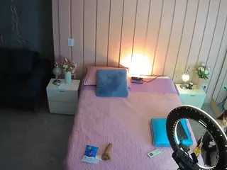 Casa Salsa Bedroom 1's Live Sex Cam Show