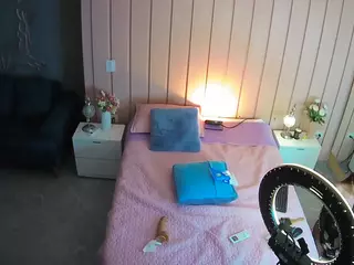 Casa Salsa Bedroom 1's Live Sex Cam Show