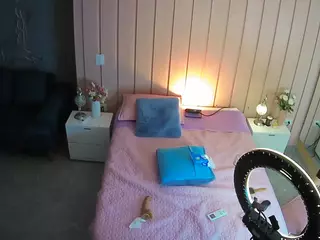 Casa Salsa Bedroom 1's Live Sex Cam Show