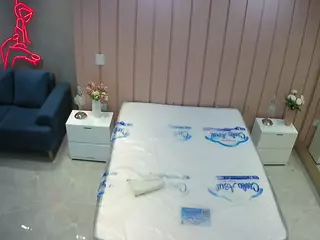 Casa Salsa Bedroom 1's Live Sex Cam Show
