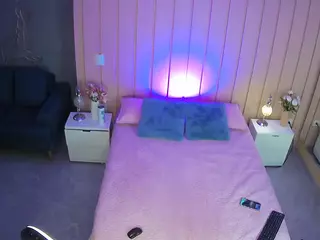 Casa Salsa Bedroom 1's Live Sex Cam Show