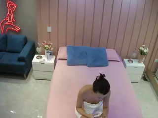 Casa Salsa Bedroom 1's Live Sex Cam Show