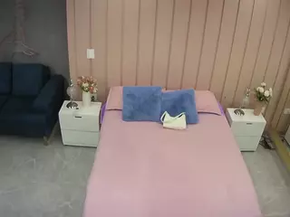 Casa Salsa Bedroom 1's Live Sex Cam Show