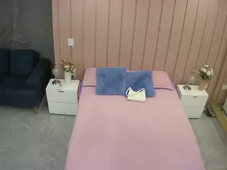 Casa Salsa Bedroom 1's Live Sex Cam Show