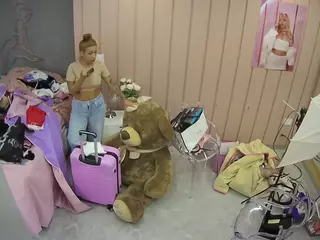 Casa Salsa Bedroom 1's Live Sex Cam Show