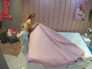 Casa Salsa Bedroom 1's Live Sex Cam Show