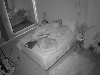 Casa Salsa Bedroom 2's Live Sex Cam Show