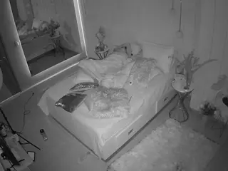 Casa Salsa Bedroom 2's Live Sex Cam Show