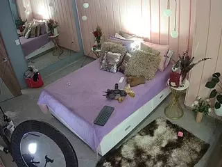 Casa Salsa Bedroom 2's Live Sex Cam Show