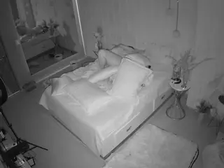 Casa Salsa Bedroom 2's Live Sex Cam Show