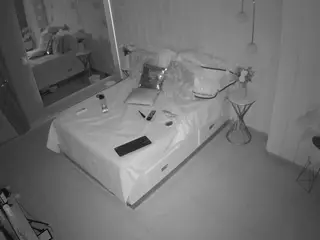 Casa Salsa Bedroom 2's Live Sex Cam Show