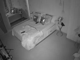 Casa Salsa Bedroom 2's Live Sex Cam Show