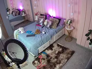 Casa Salsa Bedroom 2's Live Sex Cam Show
