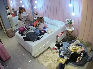 Casa Salsa Bedroom 2's Live Sex Cam Show