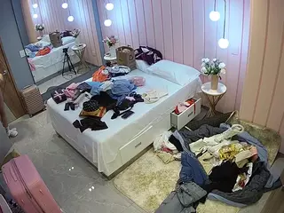 Casa Salsa Bedroom 2's Live Sex Cam Show